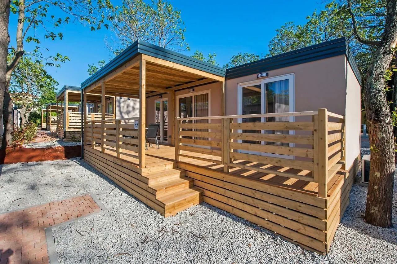 *** Semesterpark Eurocamp Mobile Homes At Campsite Puntica Funtana Kroatien